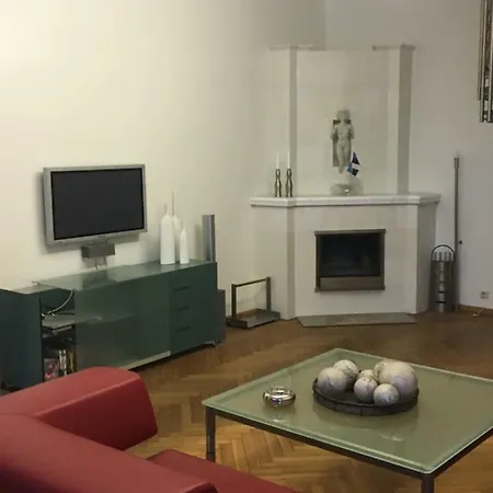 Vene 12a With Balcony Appartement Tallinn